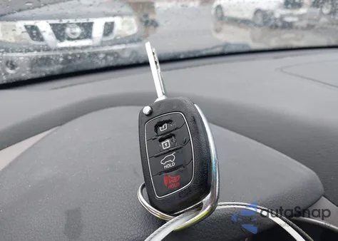 2016 Hyundai Santa Fe Se z USA, uszkodzony, nr VIN KM8SMDHF8GU136596